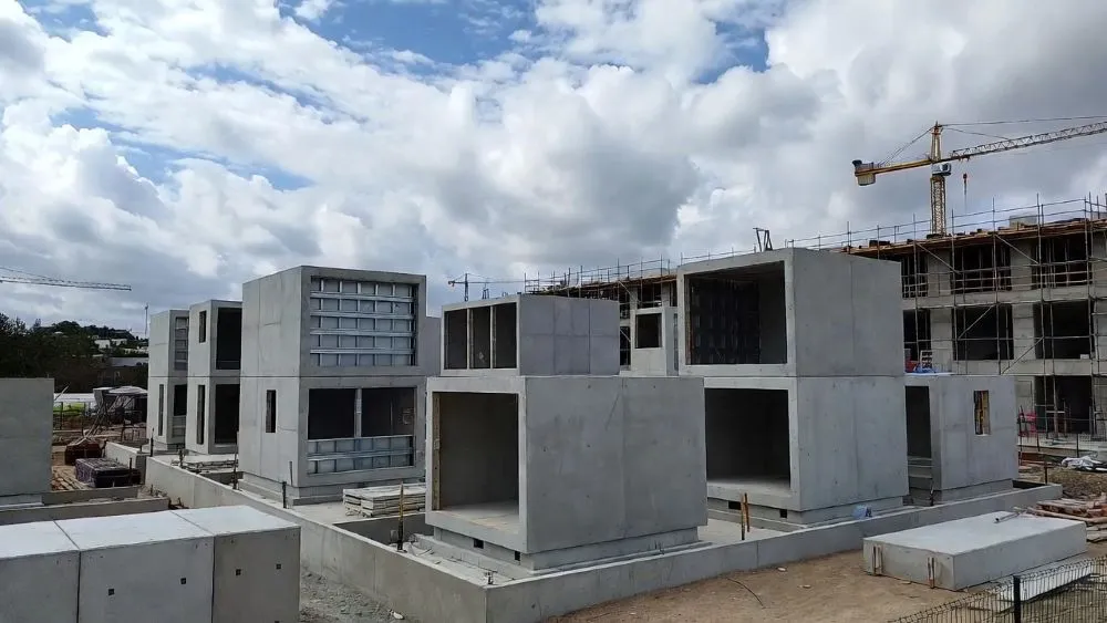 پیشساخته یا مدولار (Modular/Prefabricated Construction)