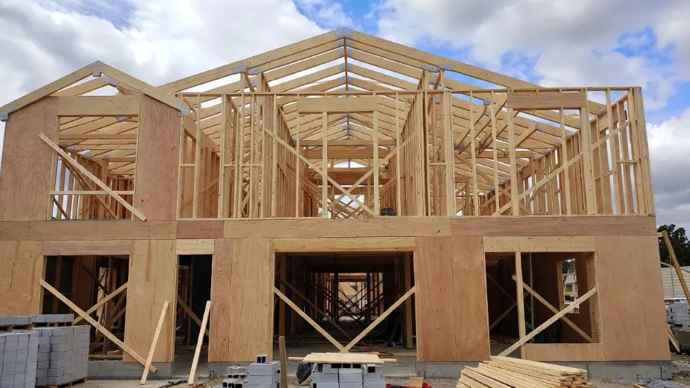 ساخت با چوب (Timber/Light Wood Construction)